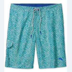 Tommy Bahama Men’s Baja Geo Wave 9” Swim Trunks Medium